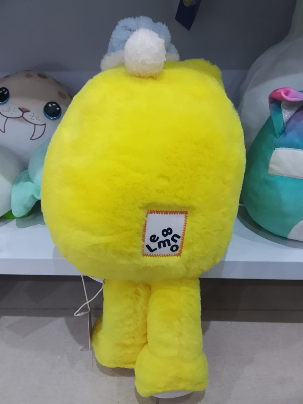 Lemon8 yelow PLUSH