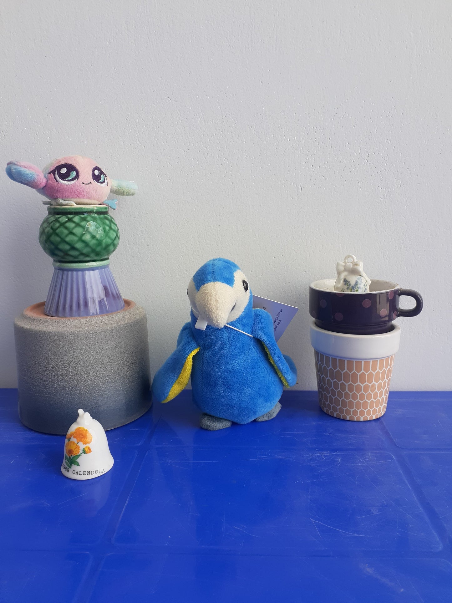 Bichos de Pano Arara Com Filhote" "Enchanted Macaw" Plushie