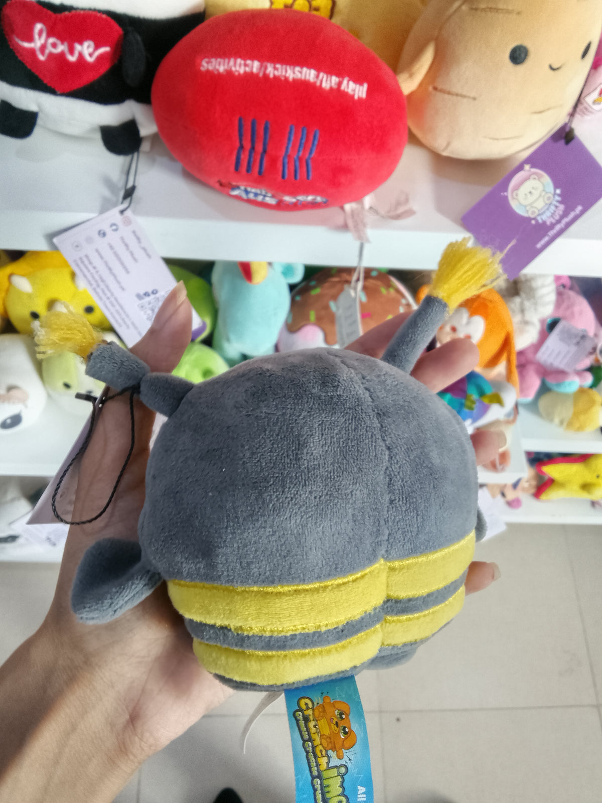 Bizak Crunchimals yellow plush bee.
