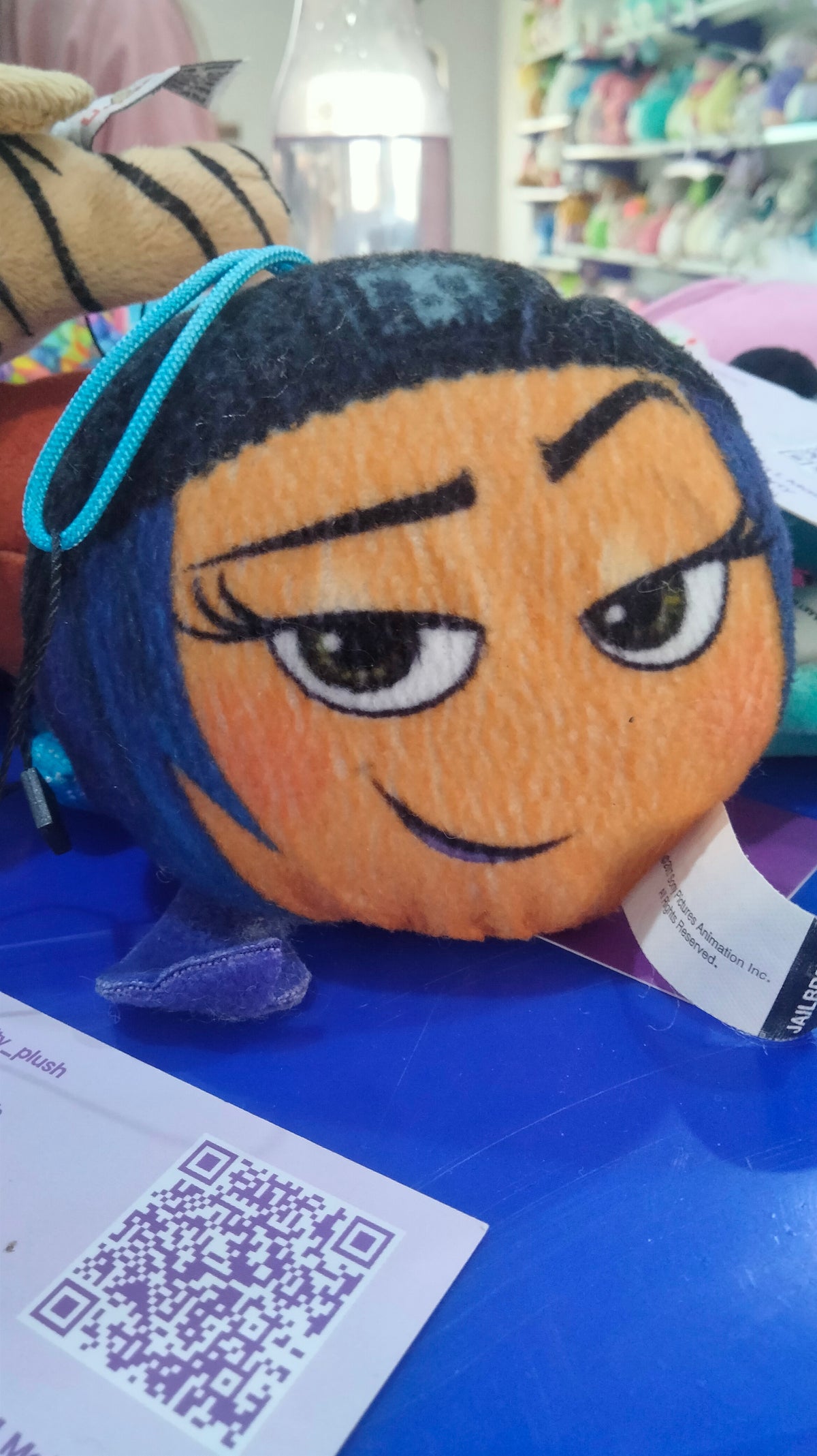 Reverse keychain plushi