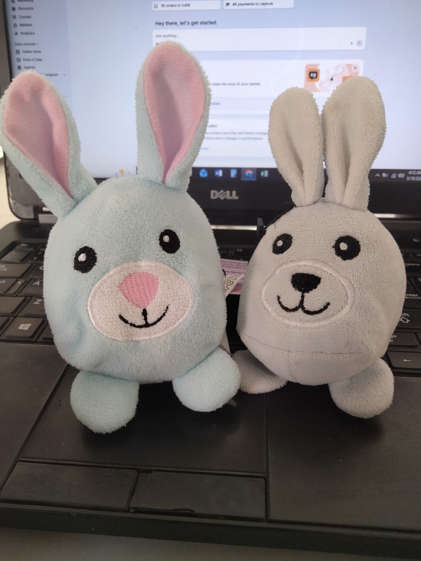 Takara Tomy Mimicry Pet Lappy plush toy.