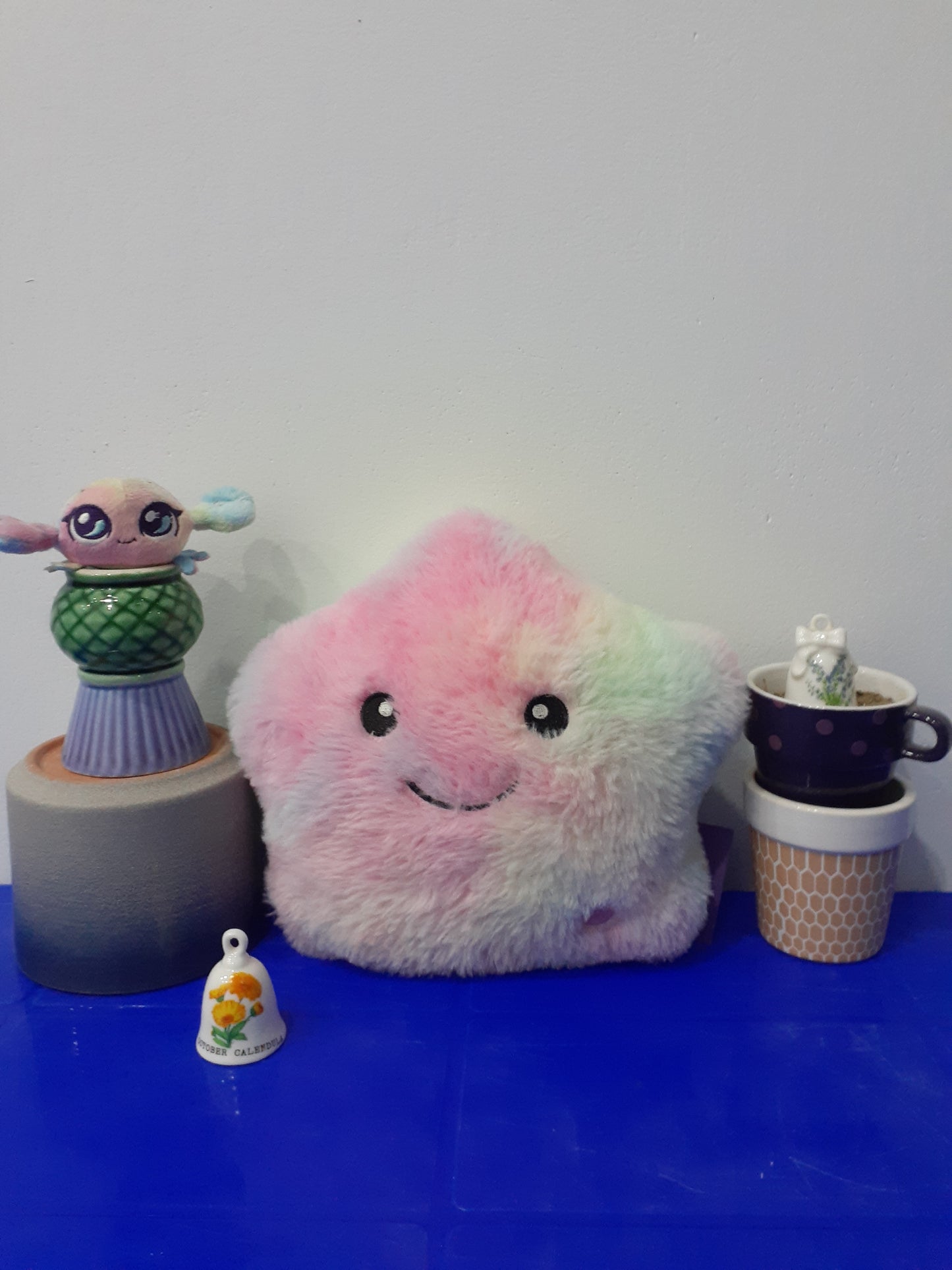 Bstaofy 13'' Light-up Musical Twinkle Star, Plushie