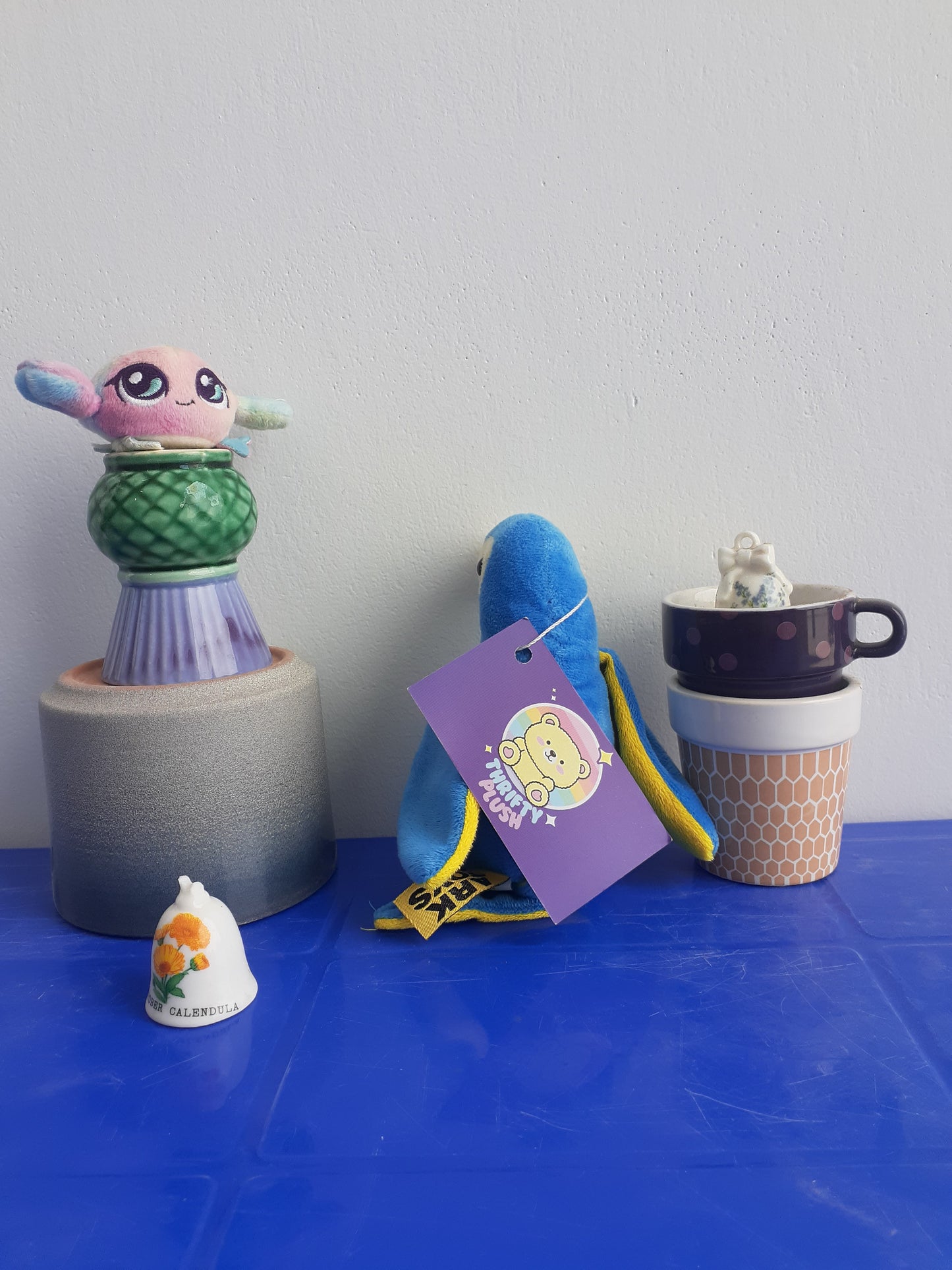 Bichos de Pano Arara Com Filhote" "Enchanted Macaw" Plushie