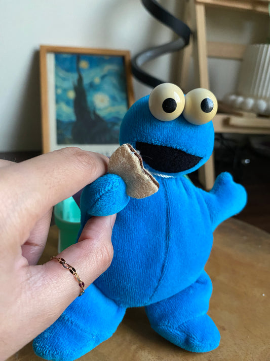 Official Cookie Monster Plush Toy – Blue Muppet with Googly Eyes, Sesame Street