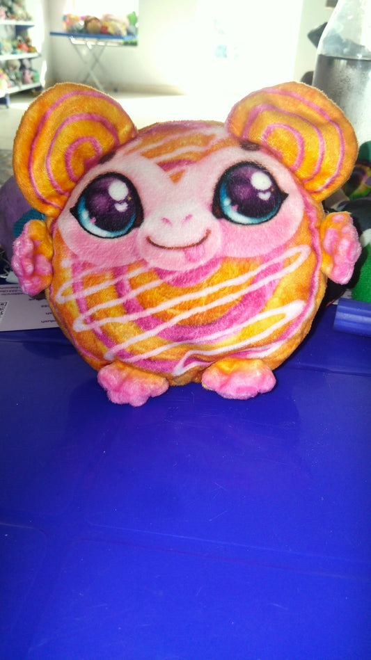 Cookeez Makery Toasty Treatz cinnamon bun scented plush toy