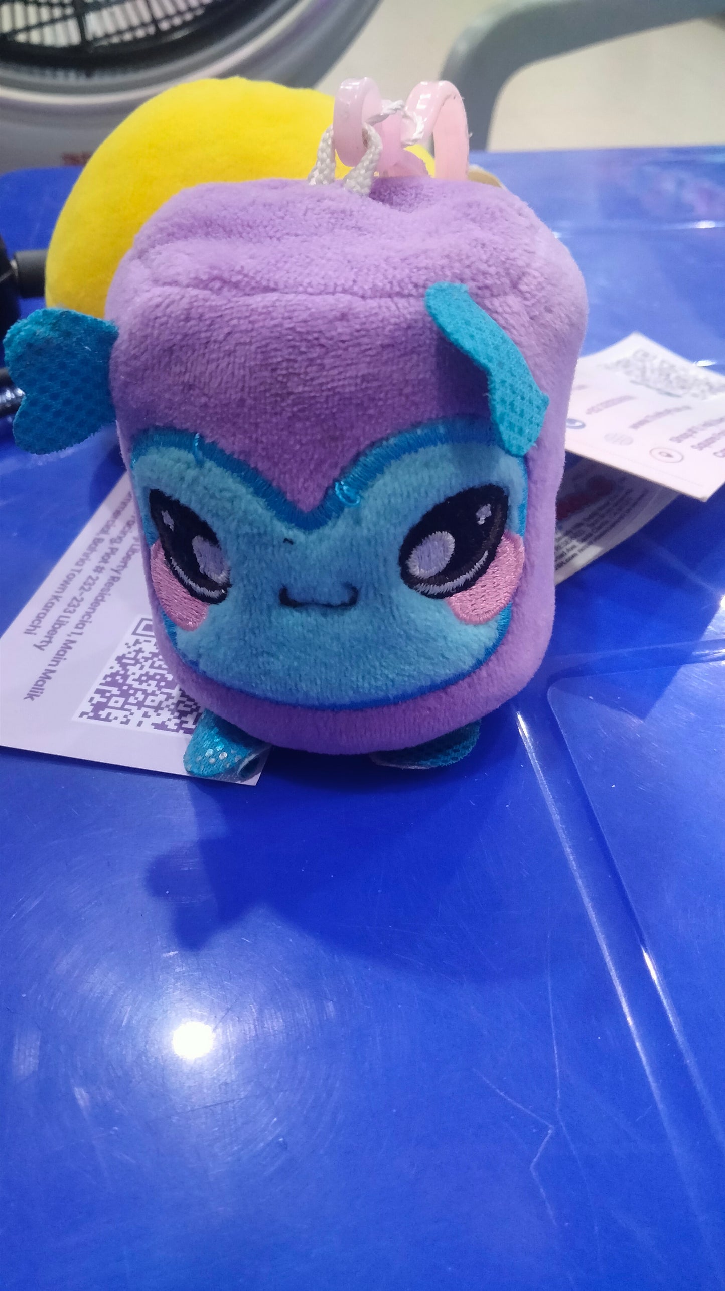 Squeezamals 3.5-inch Marshmallow series plush toy.