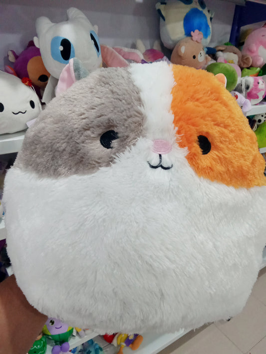 Squishmallows Fuzzamallow Everett The Guinea Pig Plush Toy.