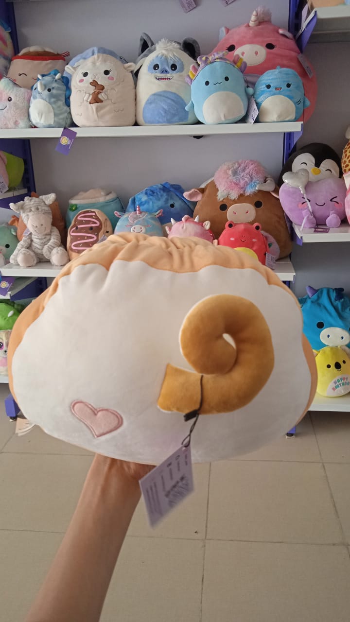 Mike-Nyan Calico Cat Mochi Stacking Plush toy.