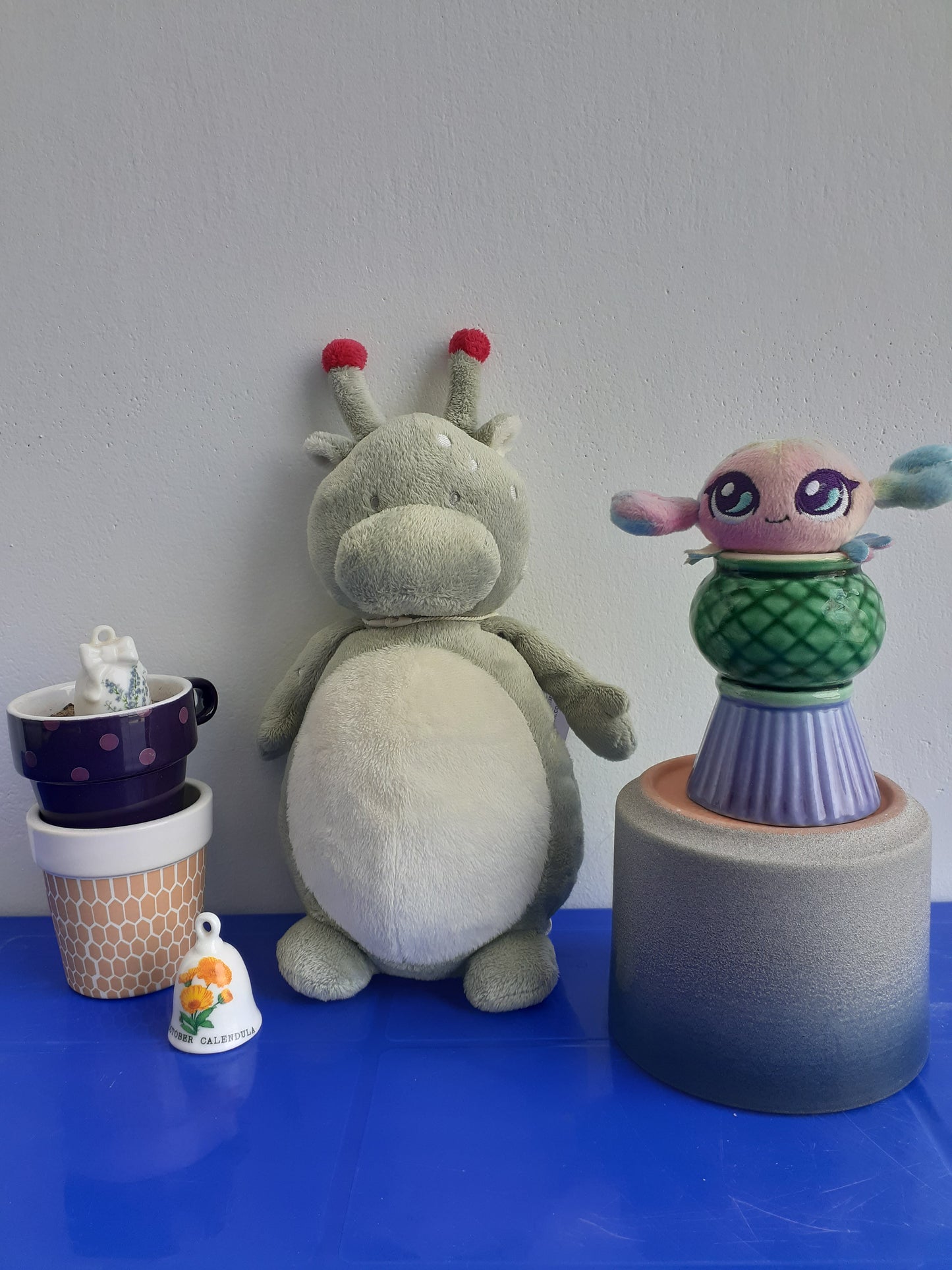 THE LITTLE WHITE COMPANY GREY ARMSTRONG ALIEN 9” SOFT TOY PLUSH VGC