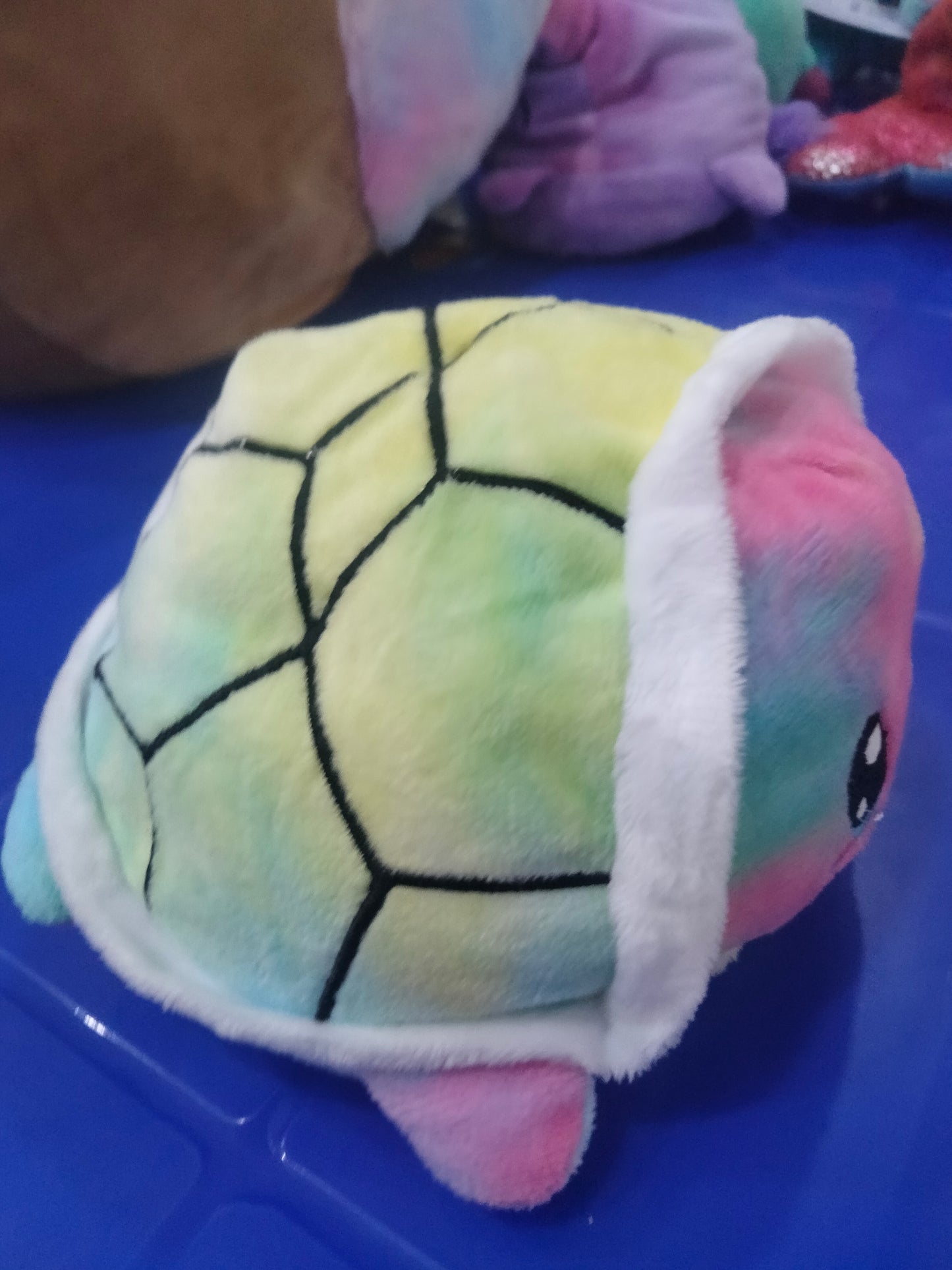 Reversible turtle plush toy,