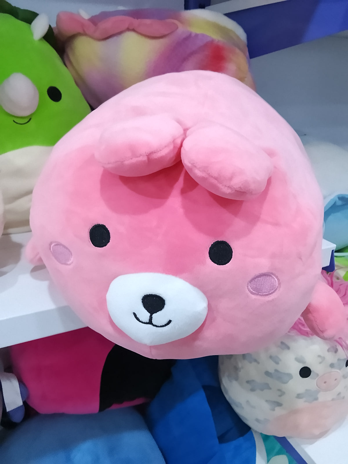 Momoppy plush from the Marshmallow collections, squishy design made of polyester.