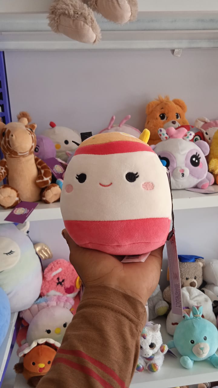 Raisy the Ramen, a character from the Squishmallows.