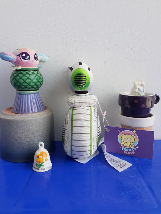 Star Wars Bump 'N Go D-O Action Plushie